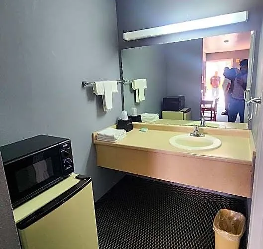 Hotel Oyo Benbrook & 2*