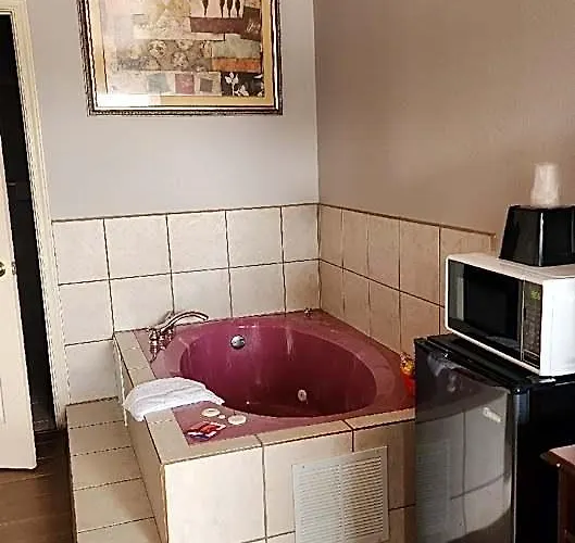 Hotel Oyo Benbrook & Fort Worth