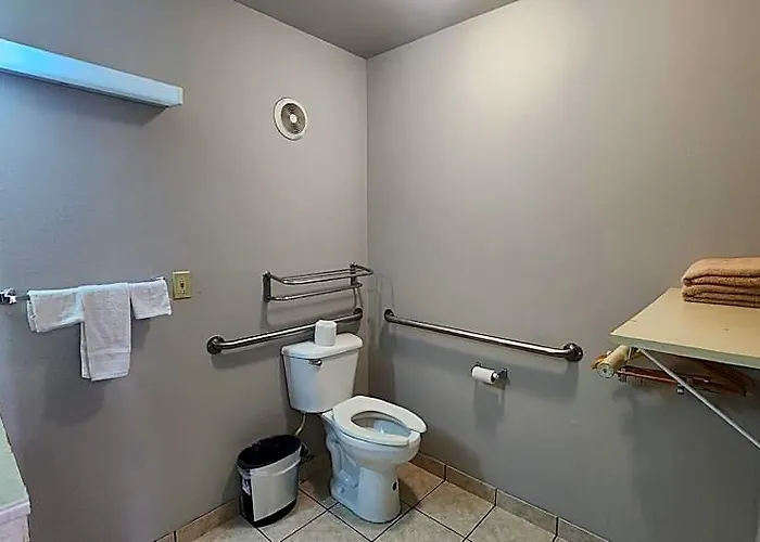 Hotel Oyo Benbrook & 2*